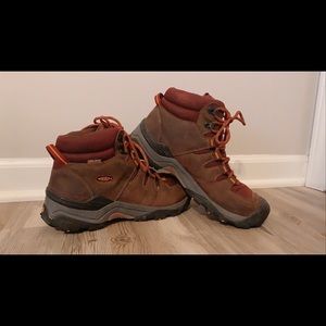 Keen Women’s Waterproof Hiking Boot